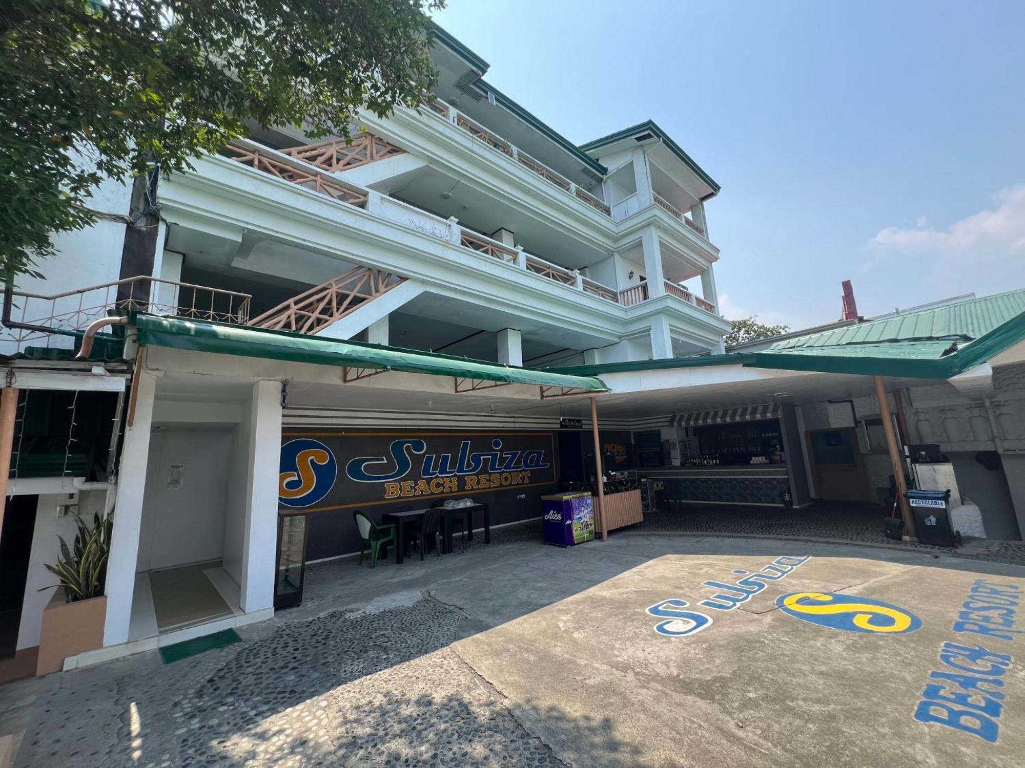 奥隆阿波苏比扎酒店 外观 照片